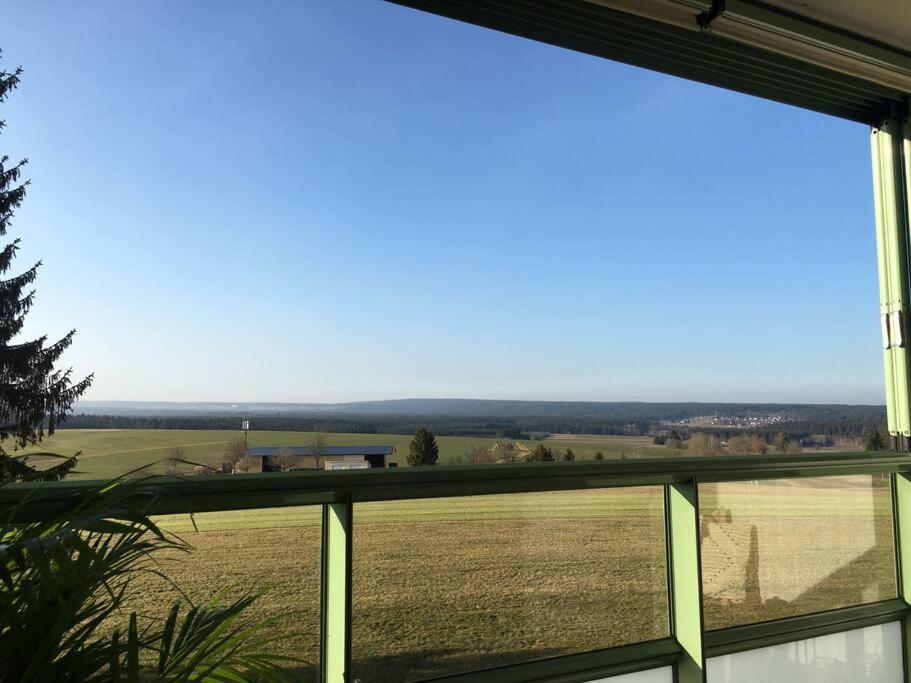 Gemuetliches Apartment Mit Wundervollem Weitblick Loffingen Bagian luar foto