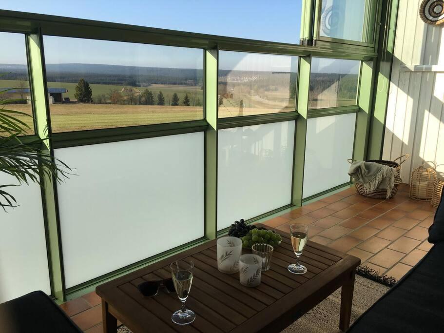 Gemuetliches Apartment Mit Wundervollem Weitblick Loffingen Bagian luar foto