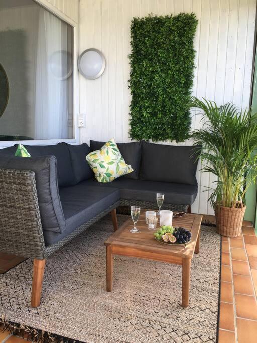 Gemuetliches Apartment Mit Wundervollem Weitblick Loffingen Bagian luar foto
